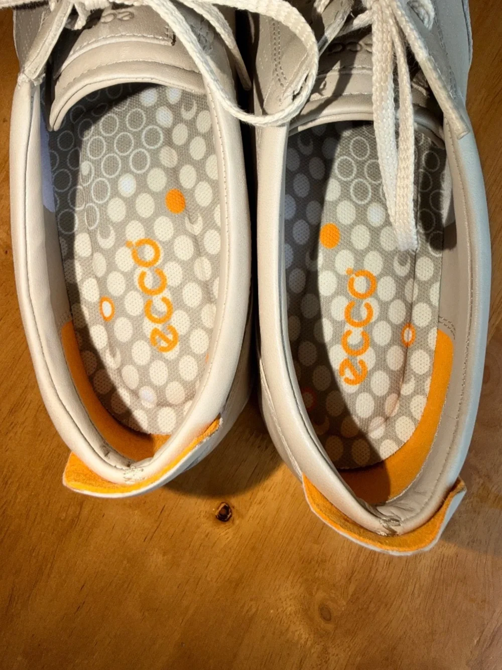 N/A ecco women